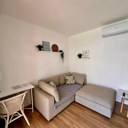 Newly Listed And Renovated In Parque Golf Maspalomas (Gran Canaria)